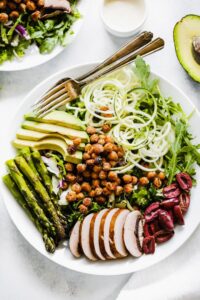 Green-Goddess-Salad-With-Roasted-Chickpeas-8