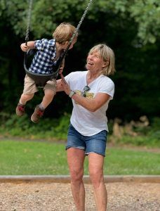 Polli and linden on the swing