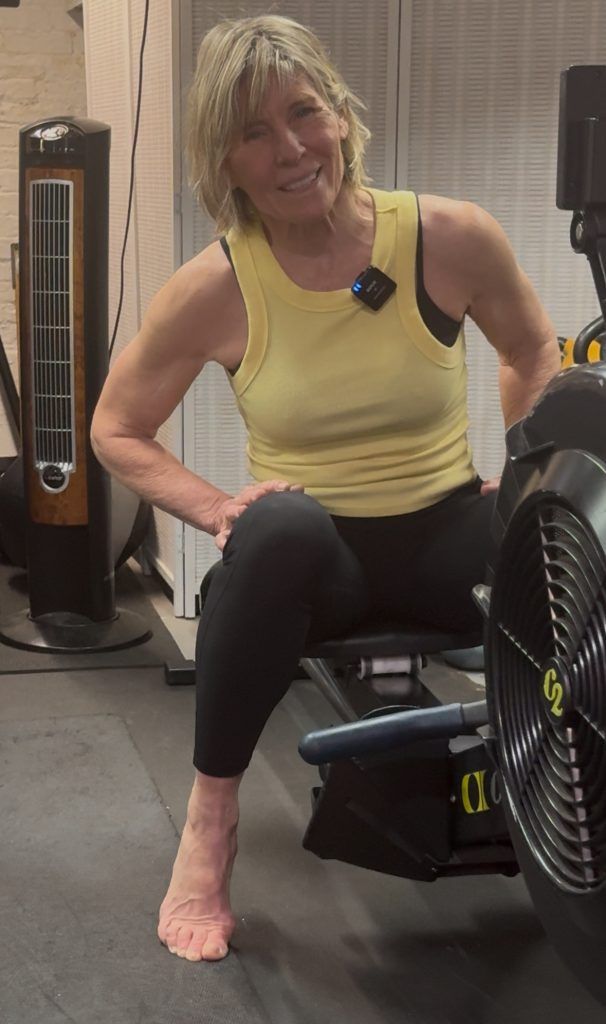 Polli sitting on erg yellow