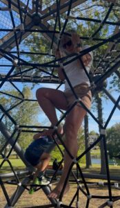 Polli-climbing-594x1024-1