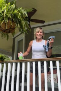 Polli-hot-on-the-porch-689x1024-1