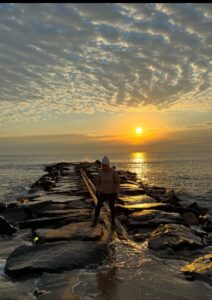 sunrise-on-the-rocks-723x1024-1